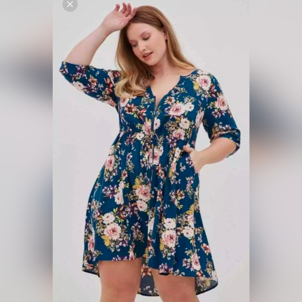 Torrid Blue Floral Casual Mini Asymmetric Hem Dress Size Torrid 1 (1X or 14/16)